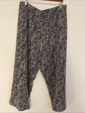 NY Collection Black & White plus size capri pants size 2x